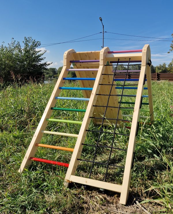 Triunghi dublu cu 4 trasee de catarare