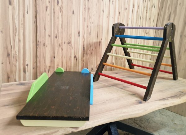 Triunghi de catarare cu placa reversibila